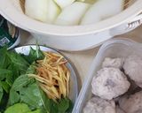 A picture of step 1 of Green Curry with King Mackerel Fish Balls.