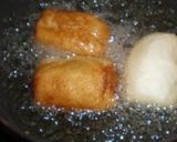 A picture of step 5 of Bread rolls.