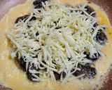 Foto del paso 3 de la receta: Biquini de tortilla de champiñones y queso