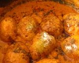 A picture of step 4 of Dum Aloo.