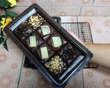 Foto langkah ke 7 dari resep Fudgy brownie shiny crust 1 telur.