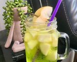 Foto langkah ke 4 dari resep Es Sirup Buah Pir.