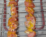 Foto del paso 3 de la receta: Pinchos de pavo a la parrilla