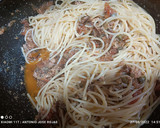 Foto del paso 4 de la receta: Spaghetti en salsa de atún