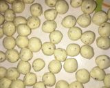 A picture of step 2 of Coconut Gullisuwa🤤.