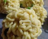 Foto langkah ke 5 dari resep Bola bola mie.