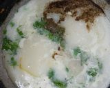A picture of step 4 of Italian Garlic Soup.