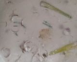 Gambar langkah 5 resipi Siakap Masak Lemak Putih.