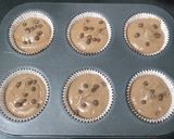 चॉकलेट मफिन्स (Chocolate muffins recipe in hindi) रेसिपी चरण 7 फोटो
