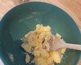A picture of step 2 of Bobjef's Cake Biscuits.