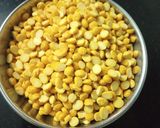 A picture of step 1 of Chana dal.