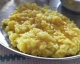 A picture of step 2 of Khichdi.