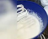A picture of step 2 of Birthday cake.