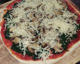 A picture of step 8 of Spinach Pizza w/ Shrooms.
