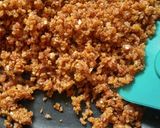 A picture of step 2 of Mix dryfriuts roll.