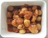 Foto langkah ke 5 dari resep Udang + Telur Puyuh Saus Mentega.