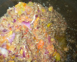 A picture of step 1 of Scrambled tofu and minced meat sauce.