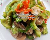 Foto langkah ke 4 dari resep Tumis Pare Bakso Jamur.