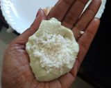 नारियल स्टफ्ड दही बड़े (Nariyal stuff dahi bade recipe in Hindi) रेसिपी चरण 2 फोटो