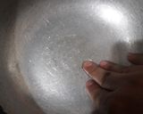 A picture of step 2 of Vanilla flavoured sugar floss.