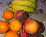 Foto del paso 1 de la receta: Desayuno con frutas frescas y frutos secos 😋