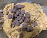 Foto langkah ke 3 dari resep Soft chewy cookies.