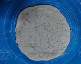 A picture of step 3 of Potato Wheel Samosa.