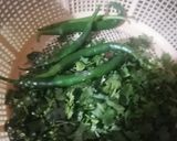 A picture of step 4 of Curry pakora in green and with red Chilli tarka.