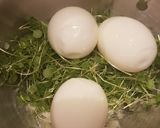 Foto del paso 5 de la receta: Ensalada de huevos con berros