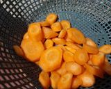 Foto langkah ke 1 dari resep Sayur oyong bumbu simple.