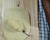 Gambar langkah 18 resipi Karipap Pusing.