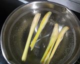 Foto langkah ke 1 dari resep Es teh Lemon Sereh.