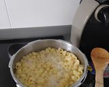 Foto del paso 1 de la receta: Macarrones con tomate y atún