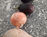 Foto del paso 1 de la receta: Tortilla de patata 🥔, cebolla, y 🍆