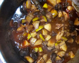 Foto del paso 9 de la receta: Estofado de jabalí con manzana y pera