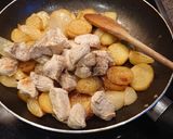 A picture of step 4 of Turkey And Potatoes Pan Fry.