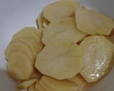 Foto langkah ke 1 dari resep Potato Au Gratin.