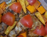 Foto langkah ke 4 dari resep Panggang Ayam dan Vegetable bumbu bawang tomat simple.