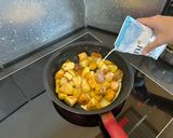 Hình bước làm 3 của món Cà ri rau củ chân nấm