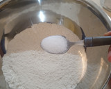 Foto del paso 2 de la receta: Pizza de pepperoni casera