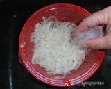 Φωτογραφία βήματος 4 της συνταγής Tagliatelle με κρεμμύδια, μπέικον και parmigiano