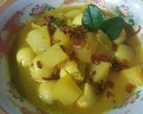 Foto langkah ke 3 dari resep Kentang Telur Puyuh Kare.