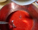 Tejszínes eperhabos kivis kocka recept fázis 4 fotója