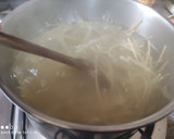 Foto del paso 1 de la receta: Espaguetis con butifarra y pimientos en 23 minutos