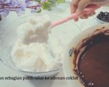Foto langkah ke 8 dari resep Chocolate Vanilla Castella Cake.