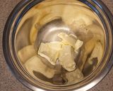 Pas rețetă Chec cu ciocolată și aluat de biscuiți 🍪 6 fotografie
