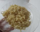 Foto langkah ke 2 dari resep Indomie Goreng Pete Acar Timun Lombok Ijo Praktis.