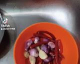 Foto langkah ke 1 dari resep Bumbu urap sayur pedas.