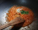 Foto langkah ke 7 dari resep Tumis Bunga Pepaya dengan Tempe dan Ikan Cue.
