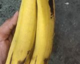 A picture of step 1 of Banana Pancakes.
